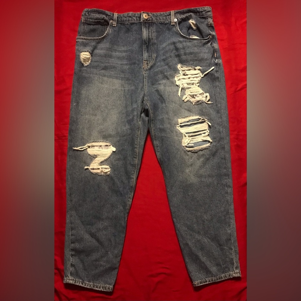 EUC No Boundaries Patchwork Distressed Mom Jean